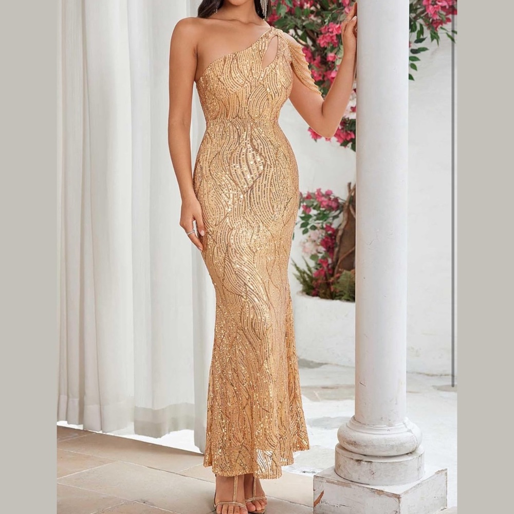 NWOT Elegant Gold One-Shoulder Evening Dress‎